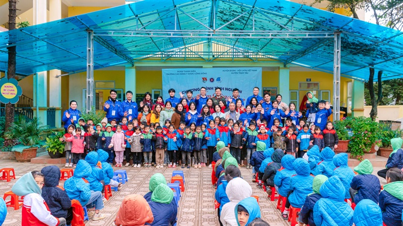 Sinh viên Trường Cao đẳng Y - Dược Cộng đồng tích cực tham gia các hoạt động vì cộng đồng Sinh viên Trường Cao đẳng Y - Dược Cộng đồng tích cực tham gia các hoạt động vì cộng đồng