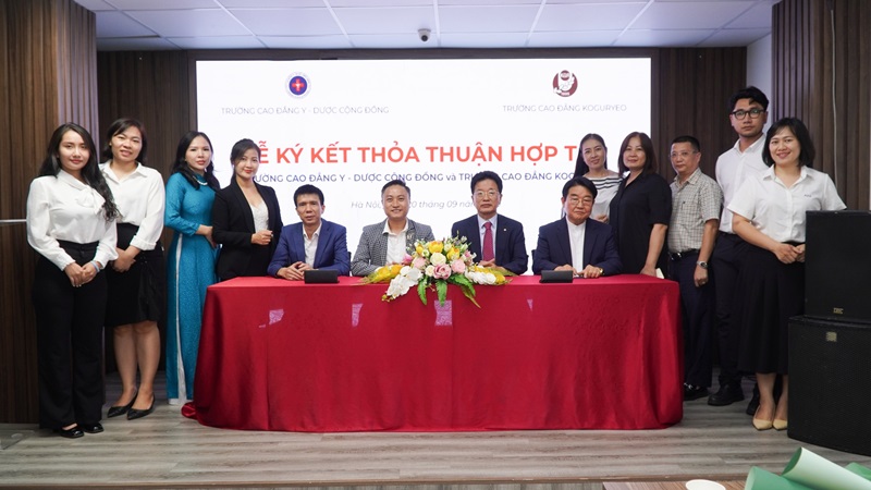 Hợp tác quốc tế - Cánh cửa đưa sinh viên đến với cơ hội việc làm toàn cầu