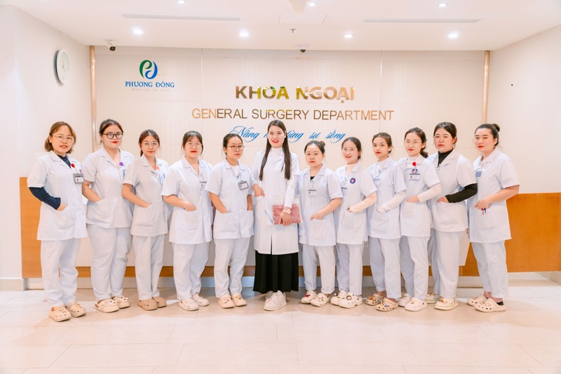Sinh viên điều dưỡng Trường Cao đẳng Y Dược Cộng đồng thực tập tại Bệnh viện đa khoa Phương Đông - Top 10 Bệnh viện Tốt nhất Việt Nam 2024 Sinh viên điều dưỡng Trường Cao đẳng Y Dược Cộng đồng thực tập tại Bệnh viện đa khoa Phương Đông - Top 10 Bệnh viện Tốt nhất Việt Nam 2024