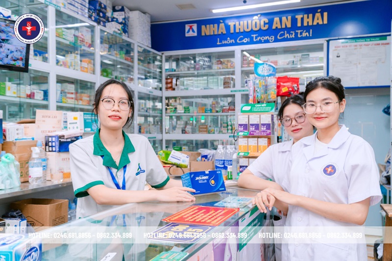 Đại diện Nhà thuốc An Thái đánh giá cao tinh thần học hỏi của sinh viên dược Trường Cao đẳng Y - Dược Cộng đồng