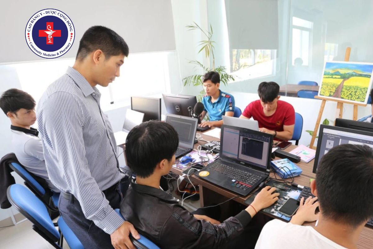 Ngành Trí tuệ nhân tạo (AI) đang phát triển mạnh, là một trong ngành nghề hot hiện nay