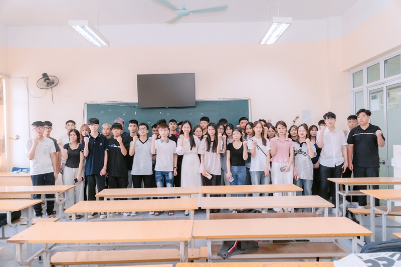 Trường Cao đẳng Y - Dược Cộng đồng gặp mặt tân sinh viên K12 đầu năm học 2025 - 2026 Trường Cao đẳng Y - Dược Cộng đồng gặp mặt tân sinh viên K12 đầu năm học 2025 - 2026