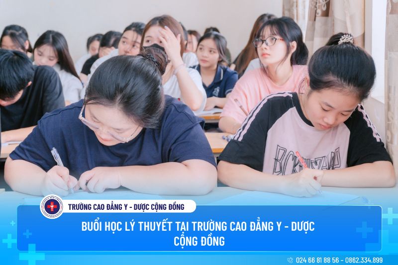 Tổ hợp Toán Lý Hóa luôn là lựa chọn hàng đầu cho những bạn yêu thích khoa học tự nhiên và tư duy logic