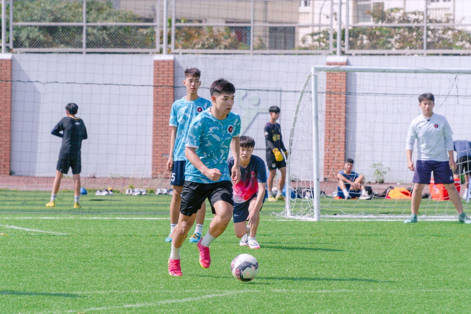 Bế mạc giải bóng đá chào tân sinh viên 2025