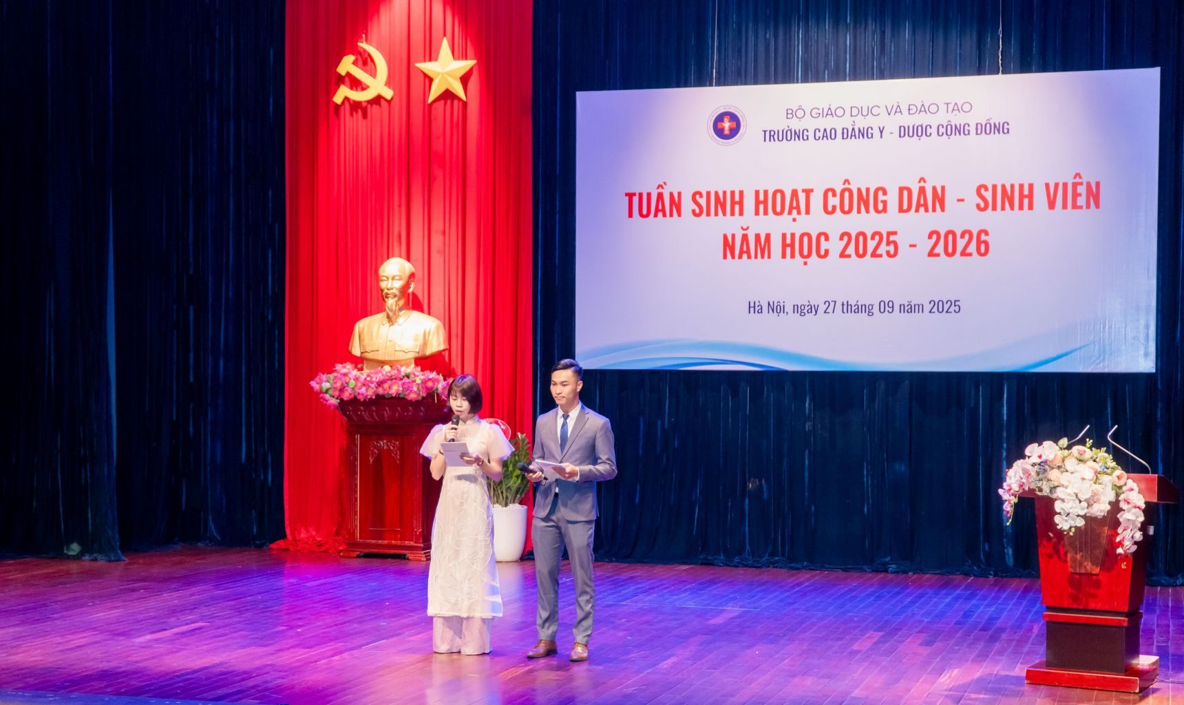 Tuần sinh hoạt công dân – sinh viên đầu khóa cho tân sinh viên K12 Trường Cao đẳng Y - Dược Cộng đồng