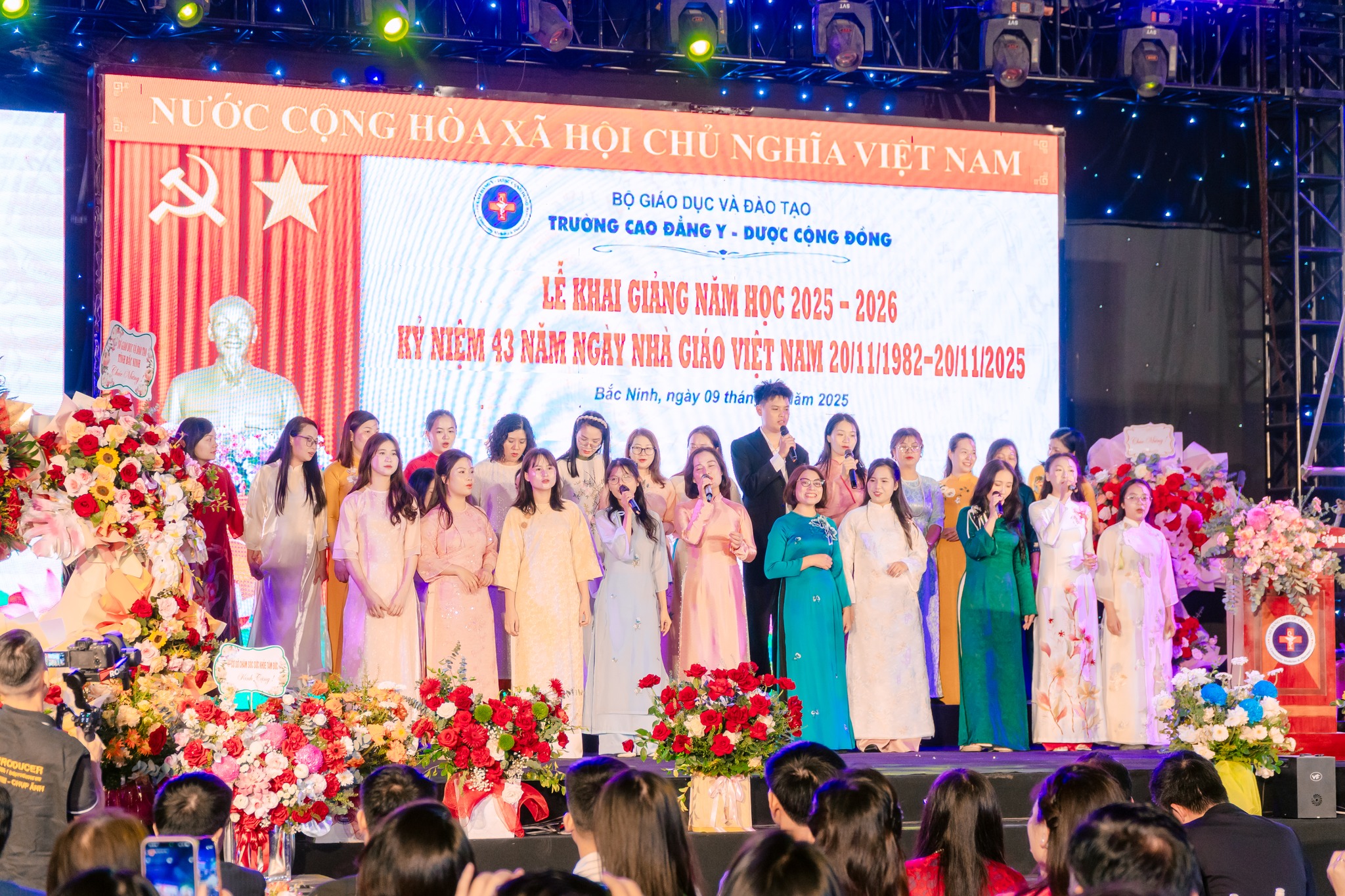 Khoảnh khắc ấn tượng của Lễ khai giảng năm học 2025 - 2026 Trường Cao đẳng Y - Dược Cộng đồng