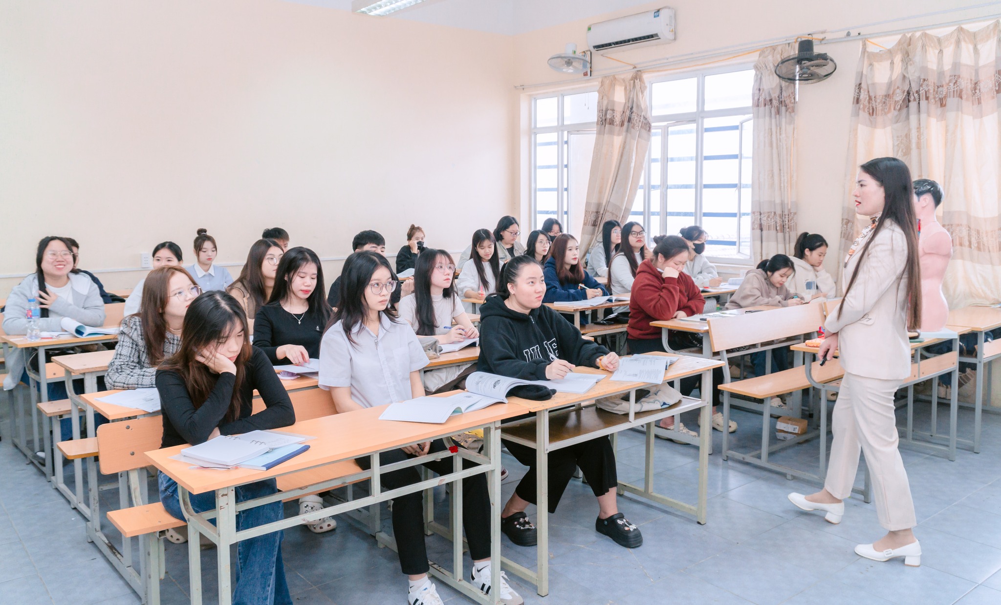 Môn giải phẫu sinh lý đóng vai trò quan trọng trong đào tạo ngành điều dưỡng