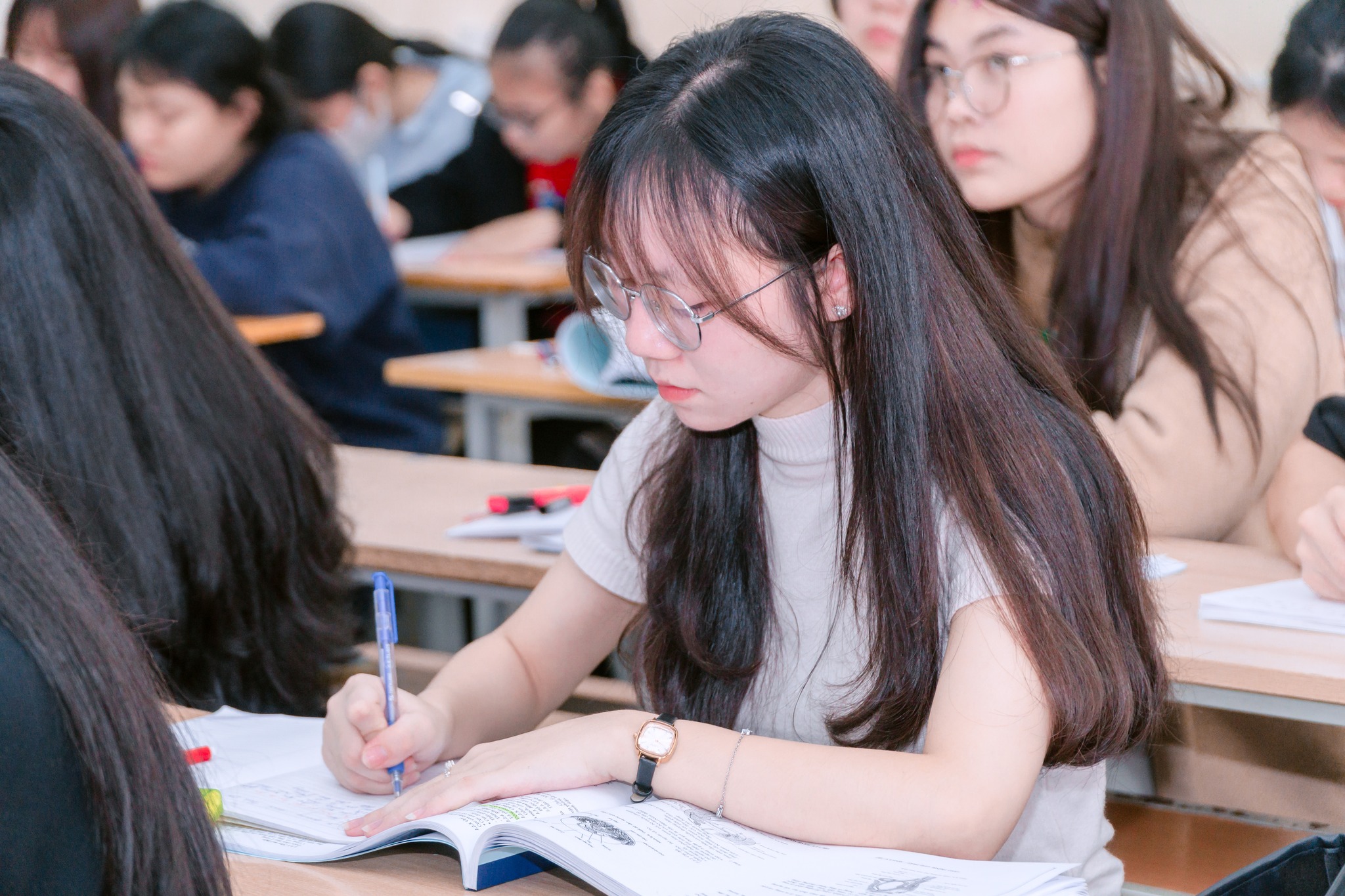 Việc nắm vững kiến thức giải phẫu sinh lý là điều kiện tiên quyết để sinh viên có thể áp dụng vào thực hành can thiệp các kỹ thuật điều dưỡng trên cơ thể người