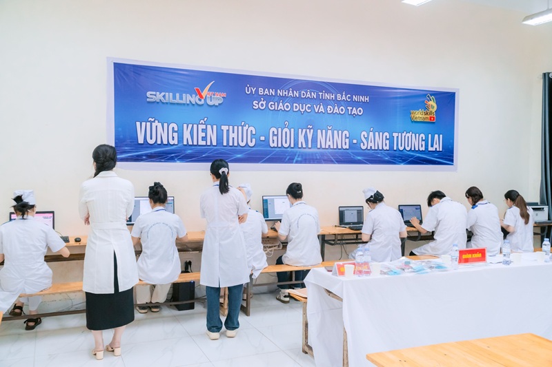 Sinh viên Trường Cao đẳng Y - Dược Cộng đồng tự tin tranh tài ở 3 nội dung thi: Dược, điều dưỡng và chăm sóc sắc đẹp Sinh viên Trường Cao đẳng Y - Dược Cộng đồng tự tin tranh tài ở 3 nội dung thi: Dược, điều dưỡng và chăm sóc sắc đẹp